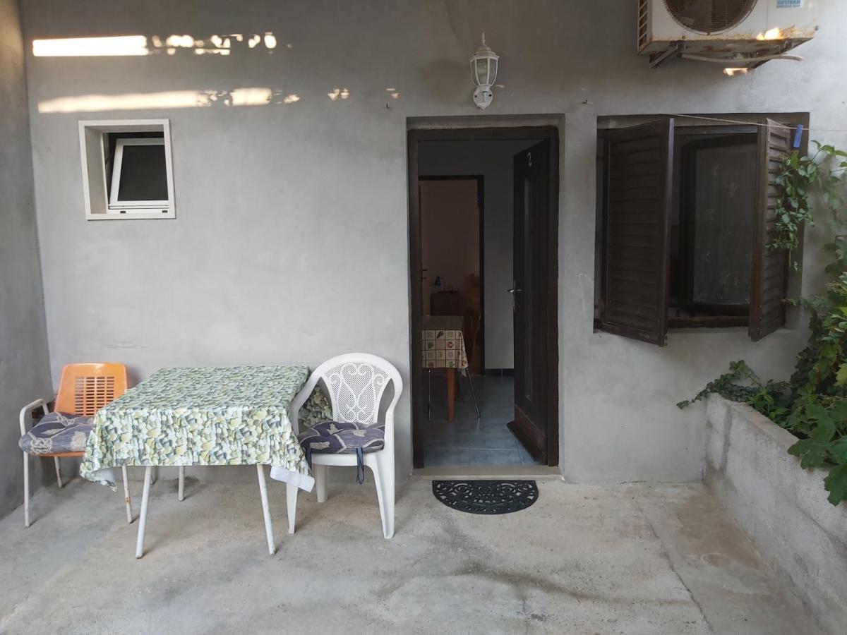 Apartman Janja Apartamento Bol Exterior foto