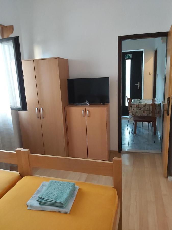 Apartman Janja Apartamento Bol Exterior foto