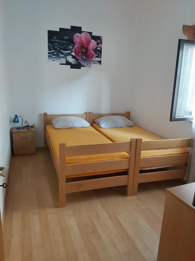 Apartman Janja Apartamento Bol Exterior foto